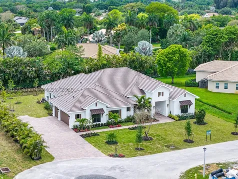 11900 SW 14th Place Davie FL 33325