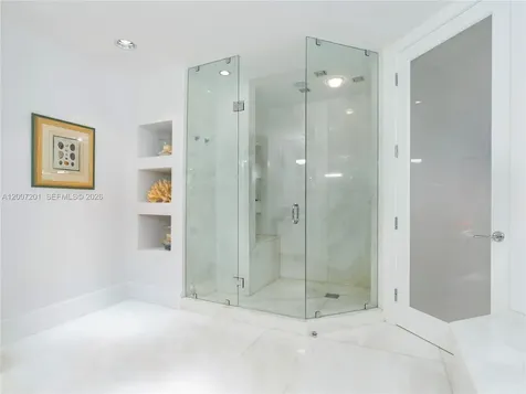 5959 Collins Avenue Miami Beach FL 33140