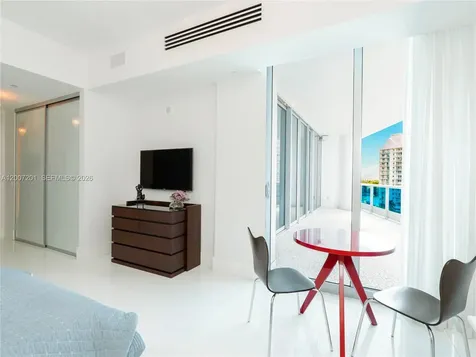 5959 Collins Avenue Miami Beach FL 33140