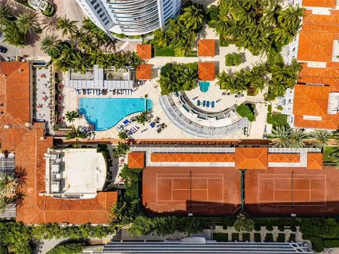 5959 Collins Avenue Miami Beach FL 33140
