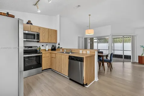 11804 NW 13th Street Pembroke Pines FL 33026