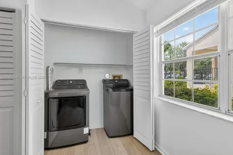11804 NW 13th Street Pembroke Pines FL 33026