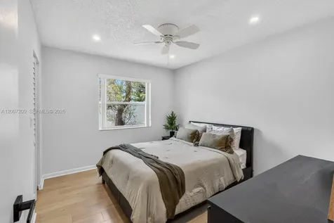 11804 NW 13th Street Pembroke Pines FL 33026