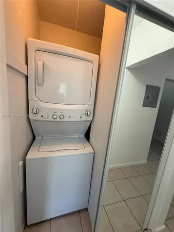 2483 SW 11th Street Miami FL 33135
