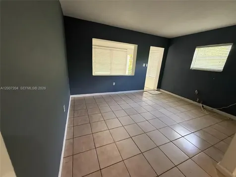 2483 SW 11th Street Miami FL 33135