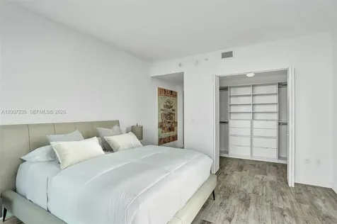 650 NE 32nd Street Miami FL 33137