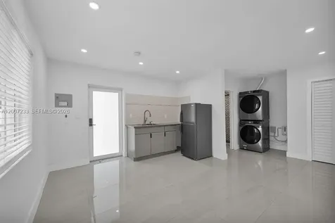 570 NW 48th Street Miami FL 33127