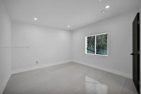 570 NW 48th Street Miami FL 33127