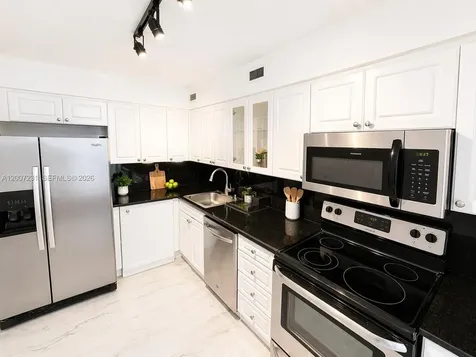 6770 Indian Creek Drive Miami Beach FL 33141