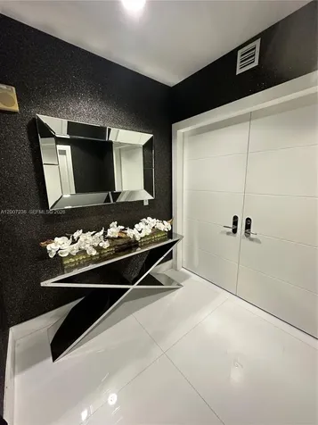 17121 Collins Avenue Sunny Isles Beach FL 33160