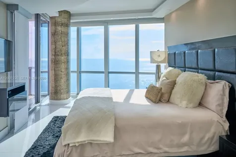 17121 Collins Avenue Sunny Isles Beach FL 33160