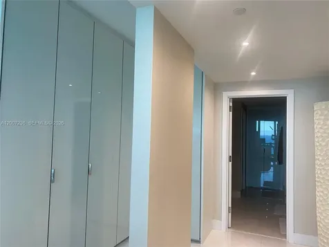 17121 Collins Avenue Sunny Isles Beach FL 33160