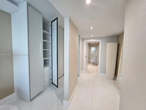 17121 Collins Avenue Sunny Isles Beach FL 33160