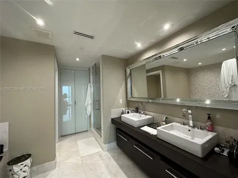 17121 Collins Avenue Sunny Isles Beach FL 33160
