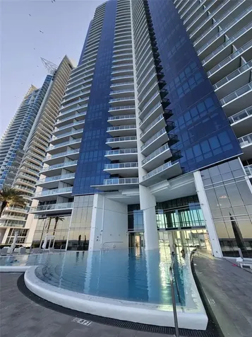 17121 Collins Avenue Sunny Isles Beach FL 33160