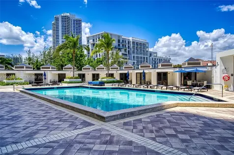 Aventura FL 33180