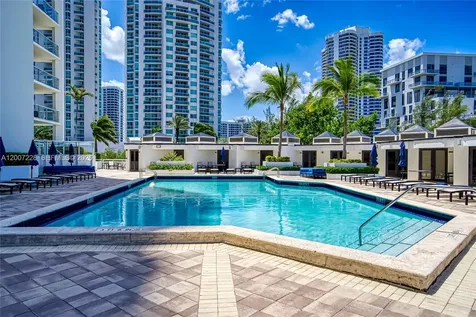 Aventura FL 33180