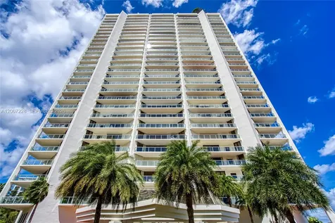 Aventura FL 33180
