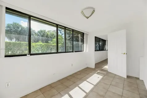 380 Fairway Circle Weston FL 33326