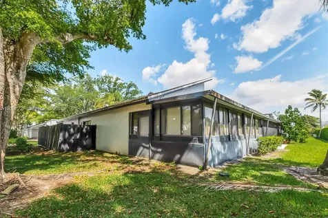 380 Fairway Circle Weston FL 33326
