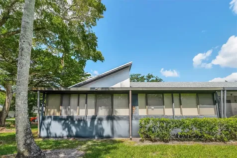 380 Fairway Circle Weston FL 33326