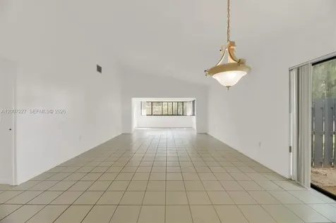 380 Fairway Circle Weston FL 33326