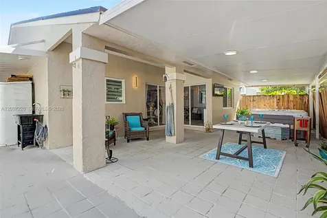 10048 SW 221st Street Cutler Bay FL 33190