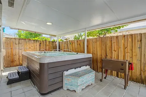 10048 SW 221st Street Cutler Bay FL 33190
