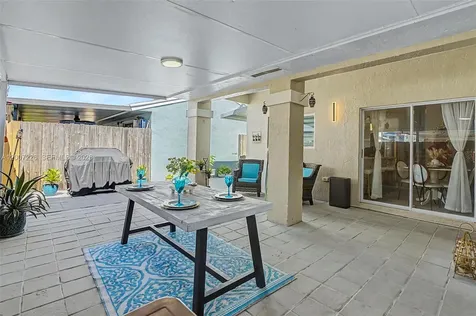 10048 SW 221st Street Cutler Bay FL 33190