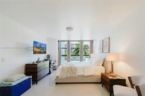 400 Leslie Drive Hallandale Beach FL 33009