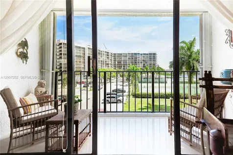 400 Leslie Drive Hallandale Beach FL 33009
