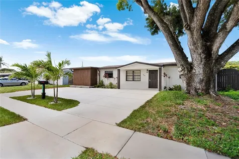 7051 Tyler Street Hollywood FL 33024