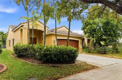1004 Golden Cane Drive Weston FL 33327