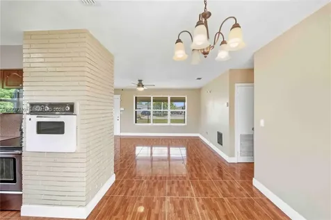 2724 Acapulco Drive Miramar FL 33023