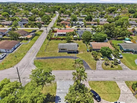 2724 Acapulco Drive Miramar FL 33023
