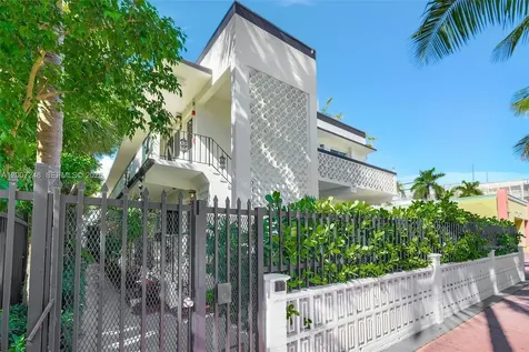 428 Collins Avenue Miami Beach FL 33139