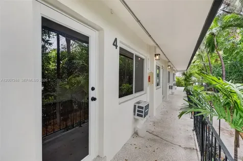 428 Collins Avenue Miami Beach FL 33139