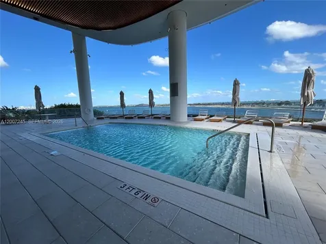 175 SE 25th Road Miami FL 33129