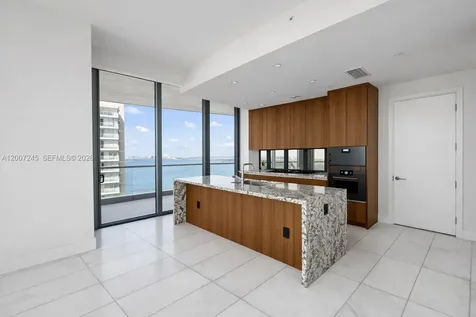 175 SE 25th Road Miami FL 33129