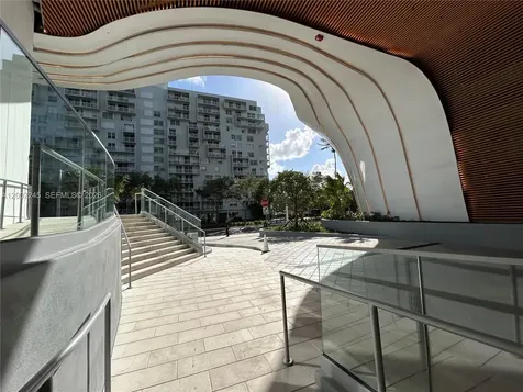 175 SE 25th Road Miami FL 33129
