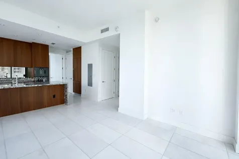175 SE 25th Road Miami FL 33129