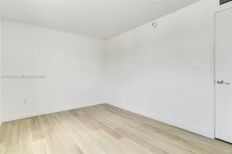 620 SW 10th Street Miami FL 33130