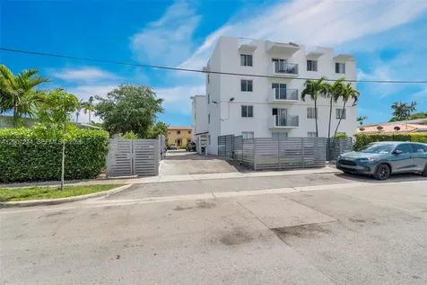 620 SW 10th Street Miami FL 33130