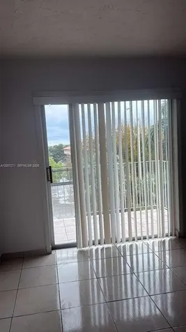 1655 W 44th Place Hialeah FL 33012