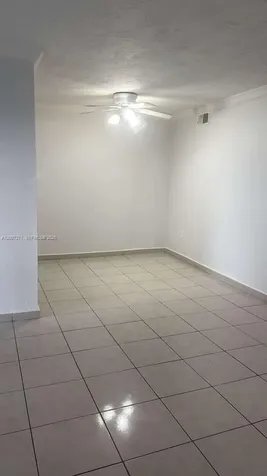 1655 W 44th Place Hialeah FL 33012