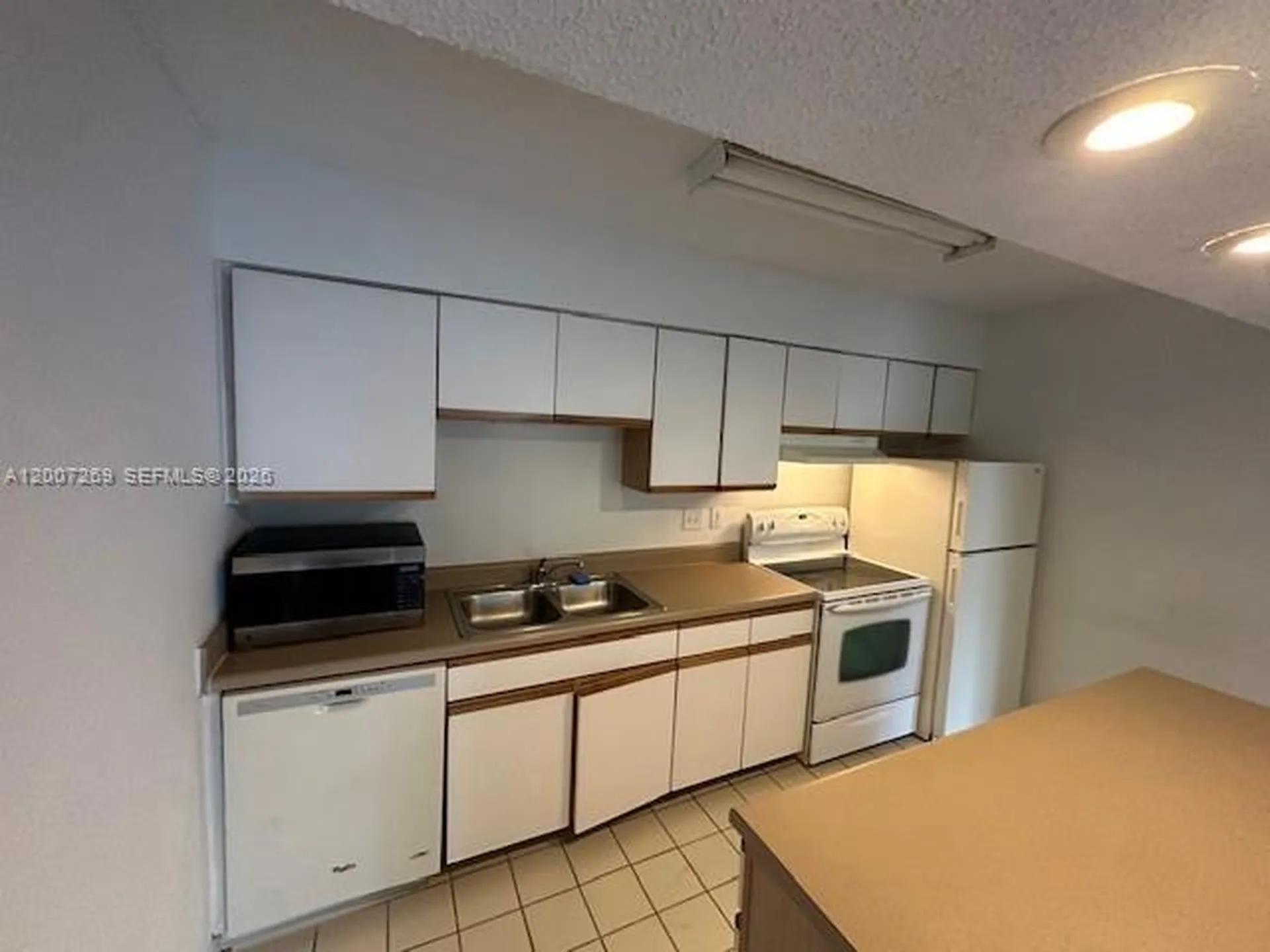 3985 W Mcnab Road Pompano Beach FL 33069