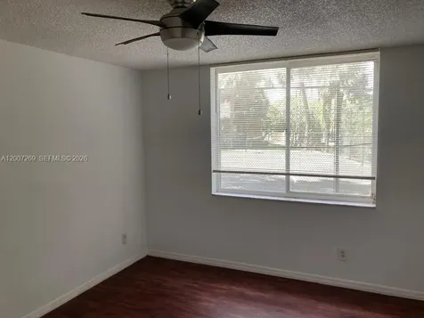 3985 W Mcnab Road Pompano Beach FL 33069