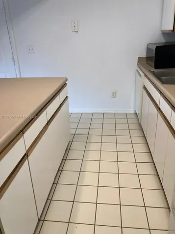 3985 W Mcnab Road Pompano Beach FL 33069