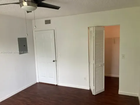 3985 W Mcnab Road Pompano Beach FL 33069