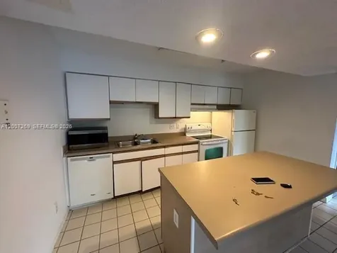 3985 W Mcnab Road Pompano Beach FL 33069